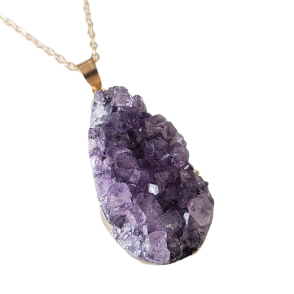 Jewelry - Genuine amethyst druzy teardrop pendant necklace